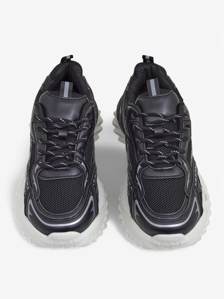 Royalfashion Women's sports sneakers on a thicker sole Nettes