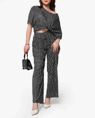 Black women's patterned pleated set - Clothing