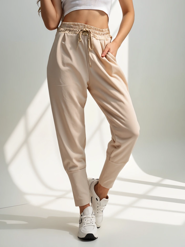 Royalfashion Women's breeches with a gold elastic waistband