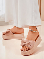 gaiši brūns || brūns