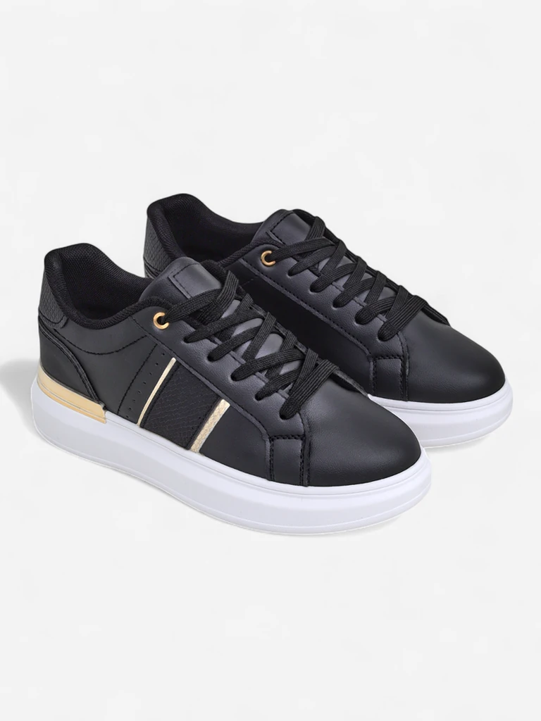 Royalfashion Women's sports sneakers on a thicker sole Montanas