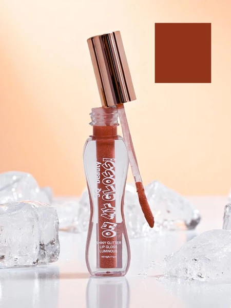 Lip gloss with glitter in the color Catalyst