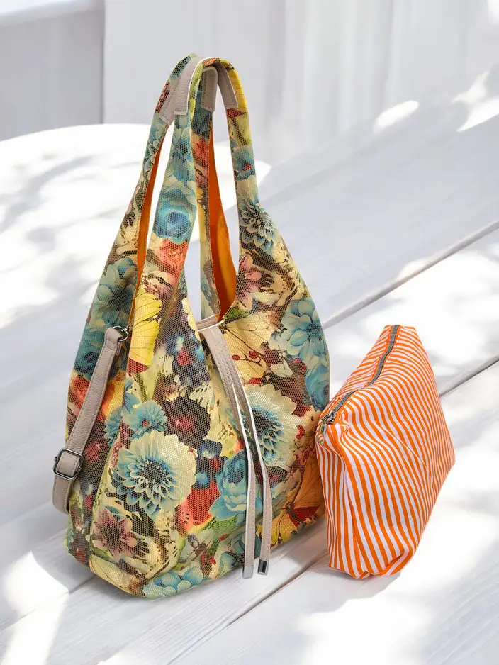 Royalfashion Liela auduma soma ar ziediem, kopā ar kosmētikas somu un magnētisko aizdari