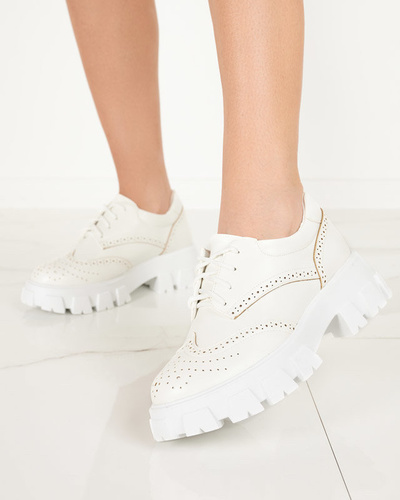 White women's shoes with an openwork accent Uneri - Footwear