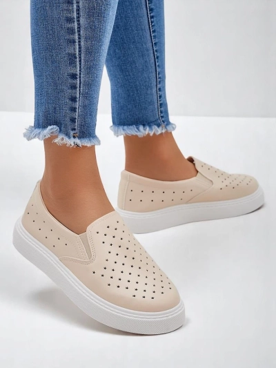 Royalfashion Ladies' perforated sports lace-up shoes Vaned