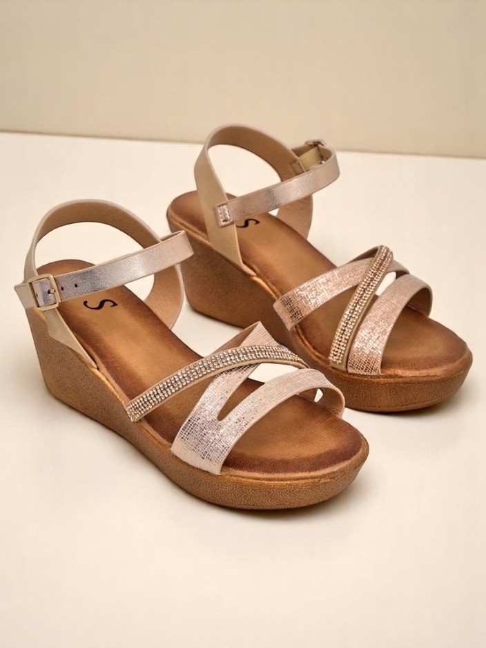 Женские босоножки на платформе Royalfashion с стразами и блестками Eclat