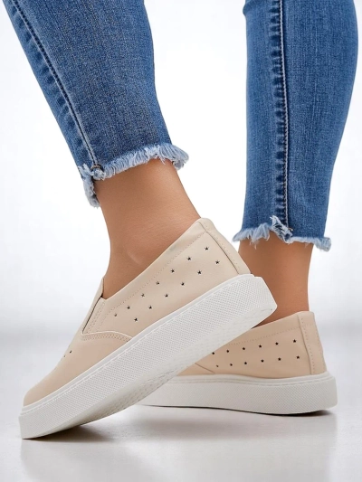 Royalfashion Ladies' perforated sports lace-up shoes Vaned