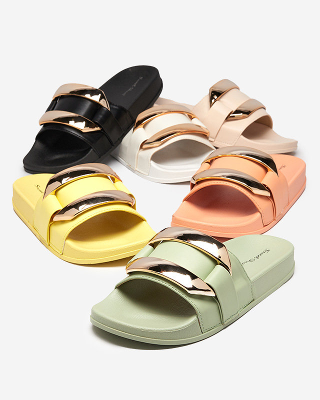 OUTLET Sieviešu melnas čības ar zelta ornamentu Serina - Apavi