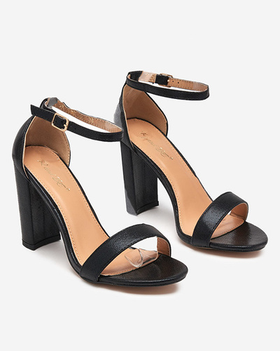 OUTLET Black women's sandals on the Ariassa post - Footwear