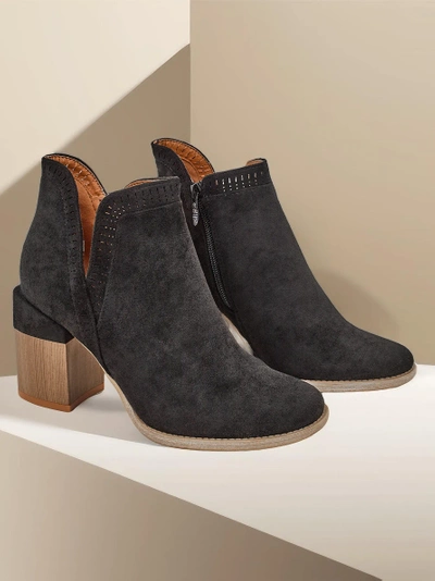 Royalfashion Women's ankle boots on a post Vettot