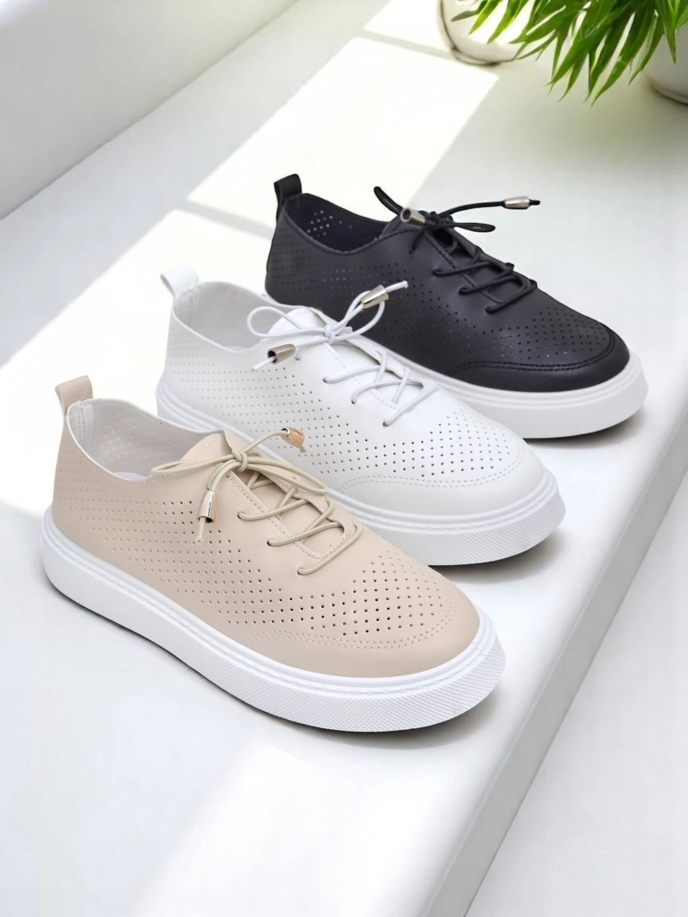 Royalfashion Ladies' perforated sports lace-up shoes Vaned