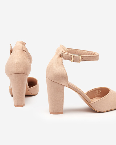 Beige women's sandals on the Kinotia post - Footwear