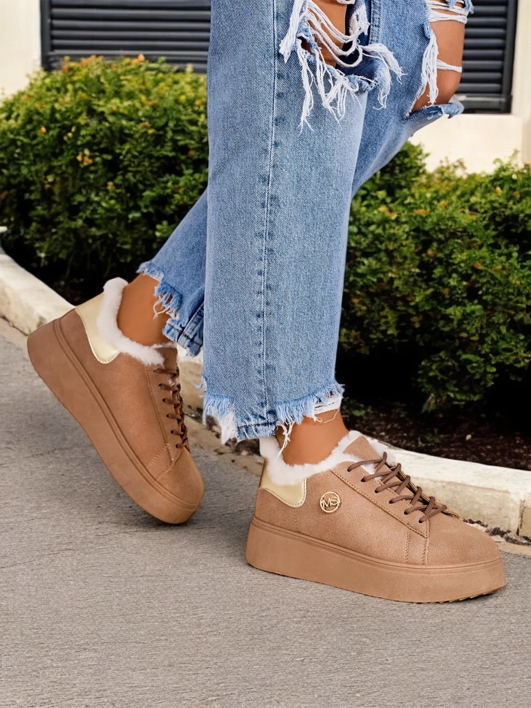 Женские кроссовки Royalfashion с подкладкой Romii