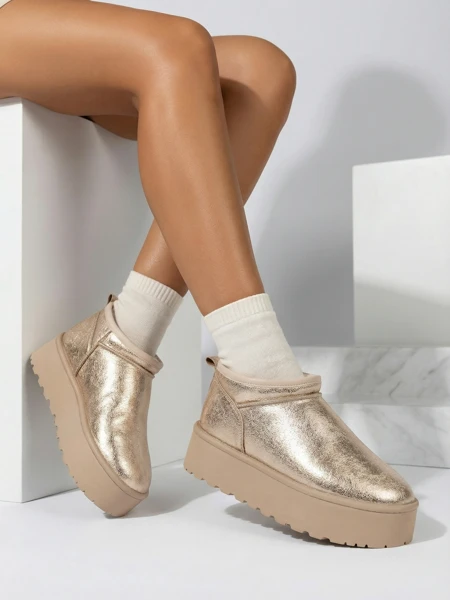 Royalfashion Women's short boots a'la snow boots Ozozi