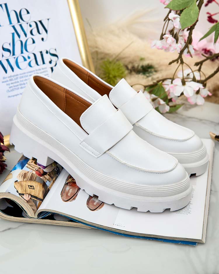 Mokaseno por Lejdi Aura Blanka sur Platformo - Eleganta kaj Komforta, Eko-Leðre