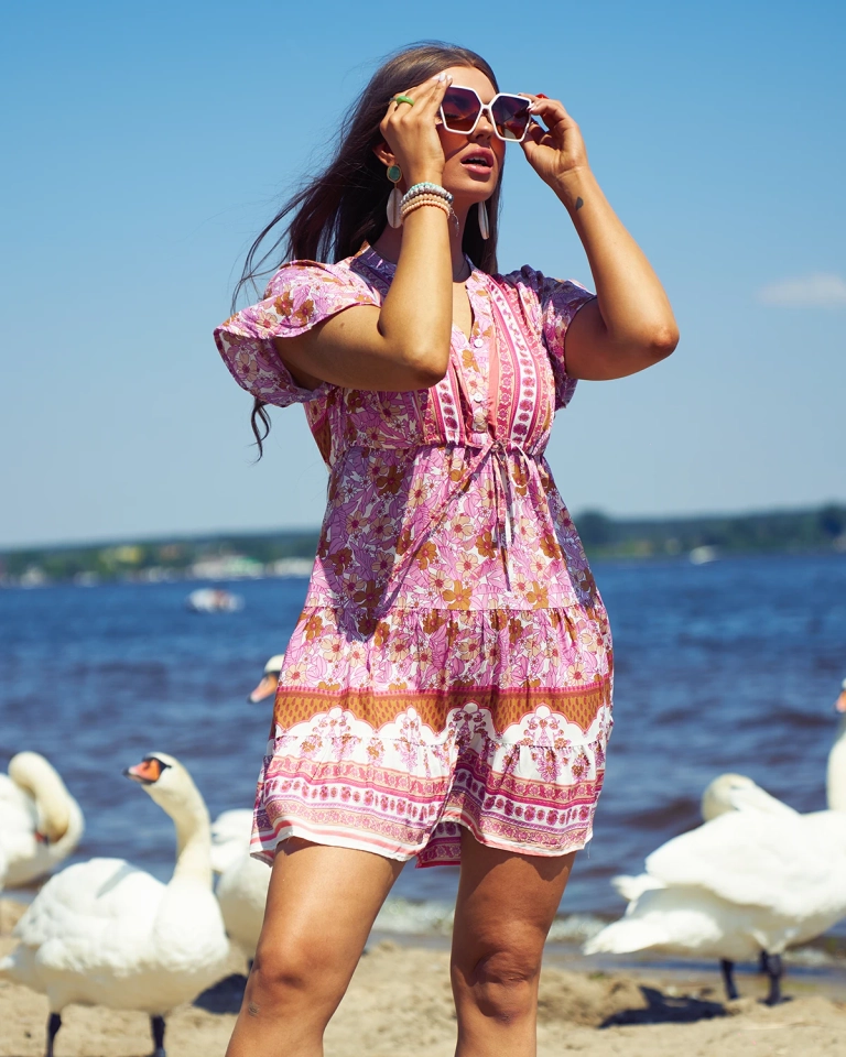 Royalfashion Летнее розовое женское короткое платье