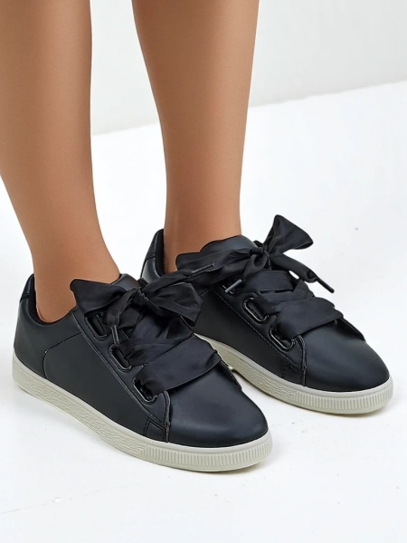 Кроссовки Royalfashion из эко-кожи для женщин с декоративными шнурками Etti