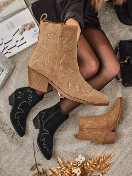 Women's Velvet Ash cowboy boots - heeled