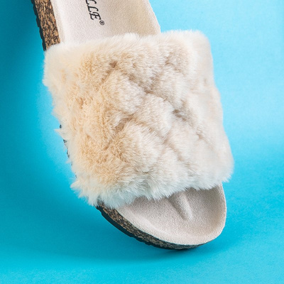 Women's beige slippers with fur Kaspiania - Footwear