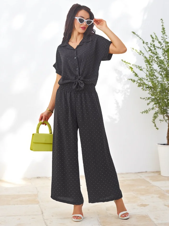 Royalfashion Sieviešu komplekts ar sasietu īsām piedurknēm un izplešamām biksēm ar rhinestone akmeņiem