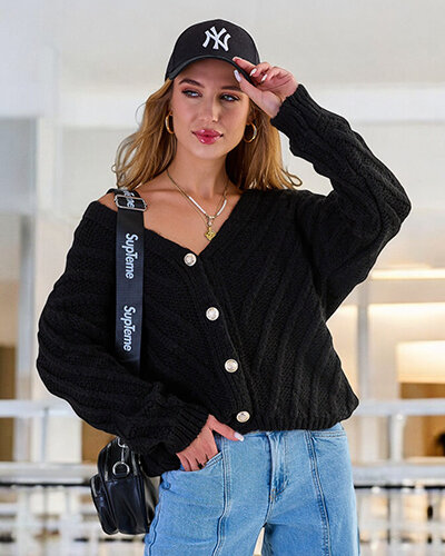 Royalfashion Sieviešu adīts džemperis ar pogām