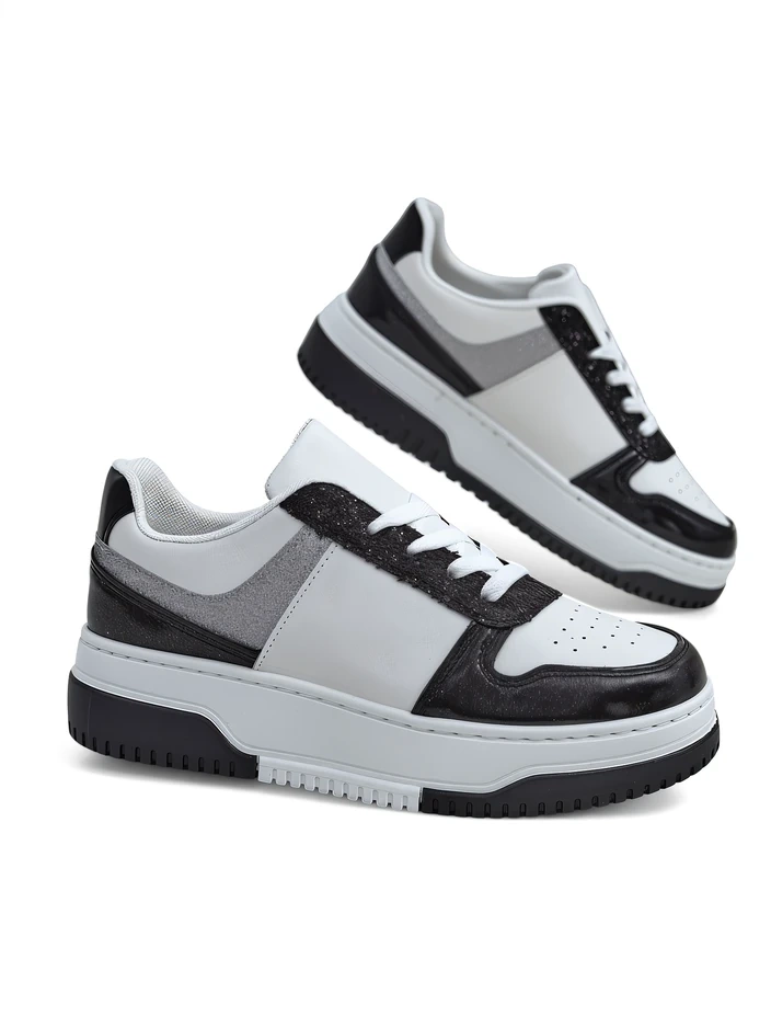 Женские кроссовки Royalfashion с блестками Qisofi