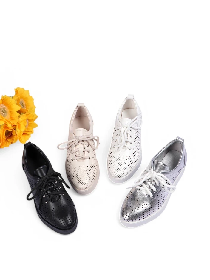 Royalfashion Women's perforated loafers Gofielle