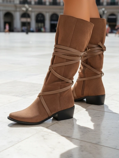 Женские сапоги Ambrosia коричневые из эко-замши на плоском каблуке 4,5 см