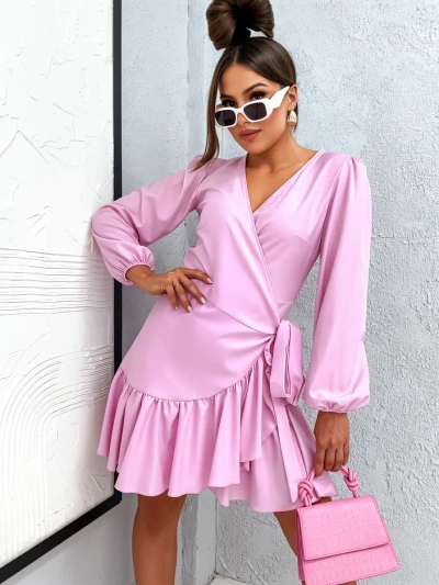 Royalfashion Sieviešu piesiejamā mini kleita ar volāniem