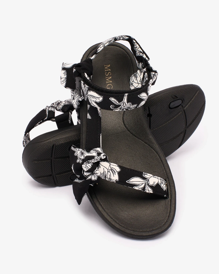 Royalfashion Women's sandals with print in black Andreti