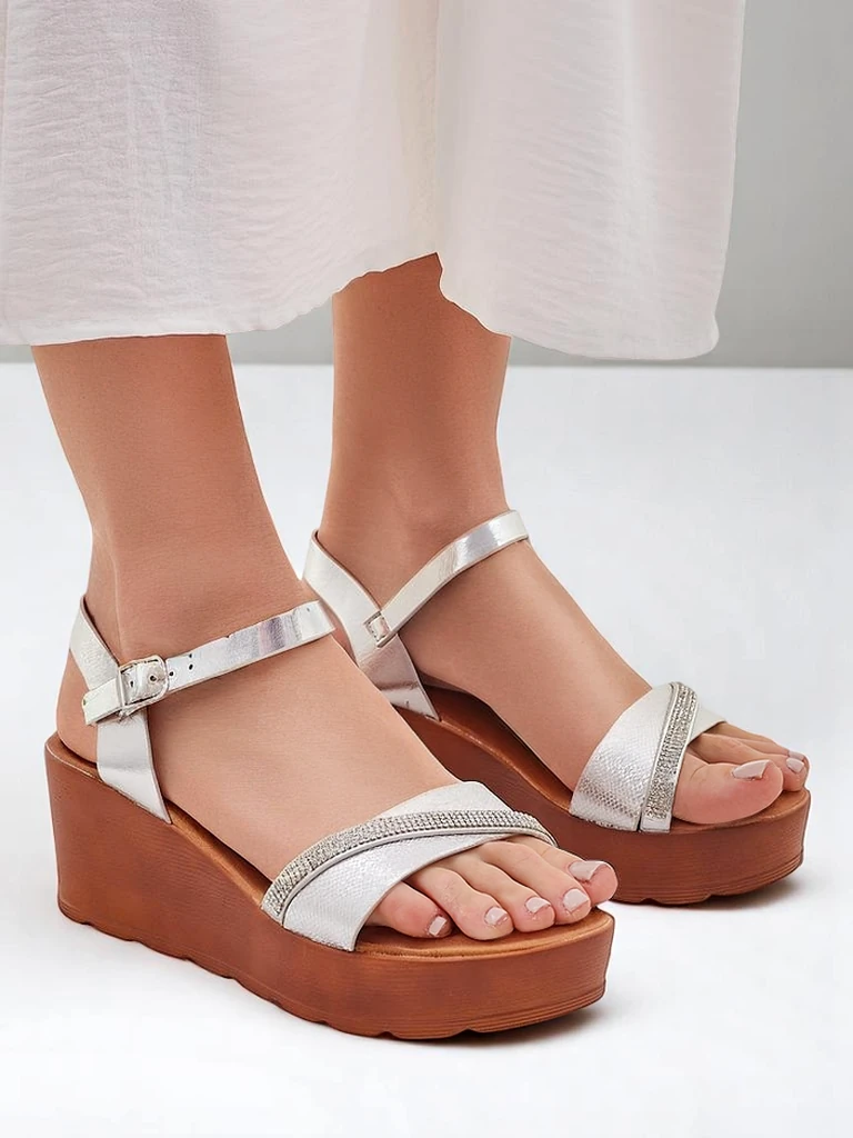 Royalfashion Sieviešu ķīļsandales ar rhinestones un spīdumu Aurora Glow