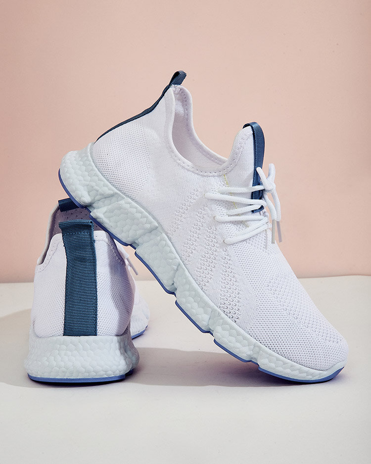 Белые женские кроссовки с голубыми вставками Baym